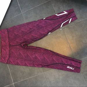2xu crop tights- EUC